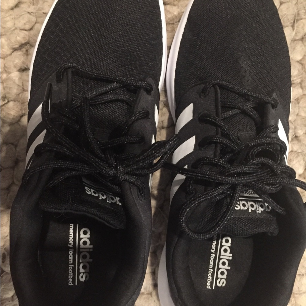 Adidas Athletic Sneaker sz 8.5 - Picture 6 of 6